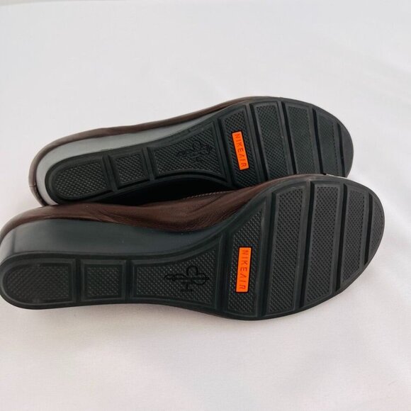 Cole Haan Women's Milly Wedge Pump Size 9.5 Brown LeatherPatent Toe Bow Accent - Picture 10 of 11